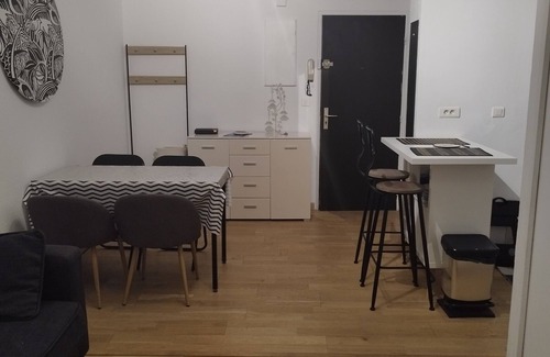 Les Sablettes Apartment | à 50m de la Plage des Sablettes