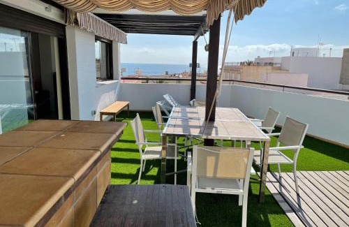 Carboneras Apartment | Ático Cabo de Gata con Terraza, Jacuzzi y vistas al mar