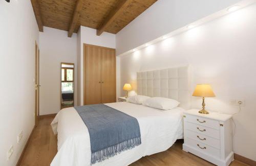 Panticosa Apartment | Ático Mendia by BeValle