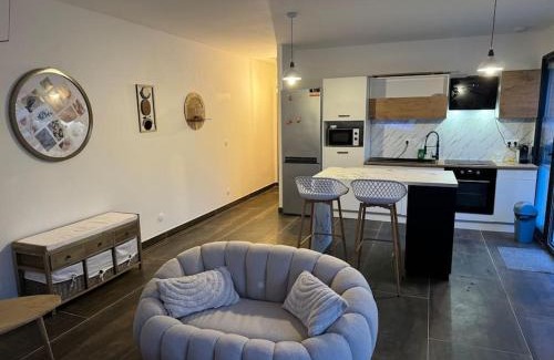 Ensues-la-Redonne Apartment | Écrin proche des calanques T2 Côte bleue