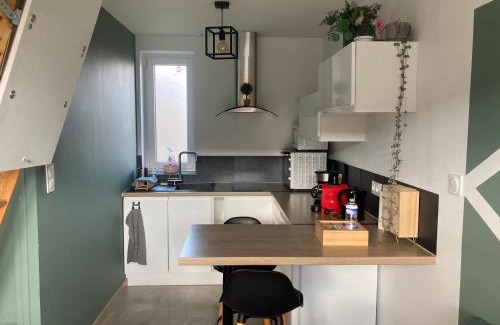 Penin House | Étable rénovée en studio à la campagne