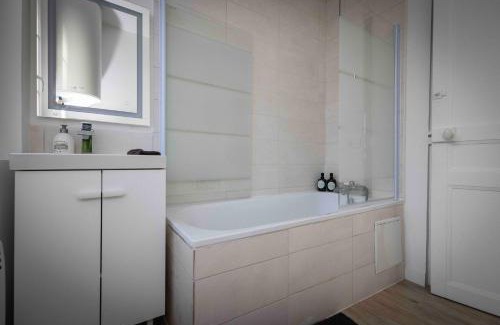 Chateaudun Apartment | Évasion Zen Tropic au Cœur de Châteaudun