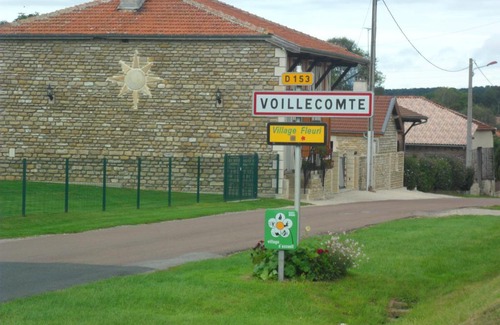 Voillecomte House | ô bout d'la Motte