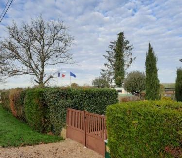 Voillecomte House | ô bout d'la Motte