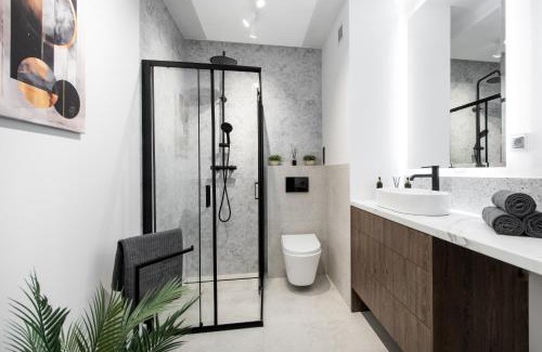 Targowek Apartment | Św Wincentego 114 SuperApart - Z balkonem