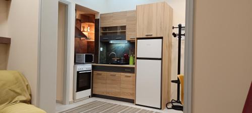 Agios Onoufrios Apartment | Διαμέρισμα στο κέντρο της Θήβας