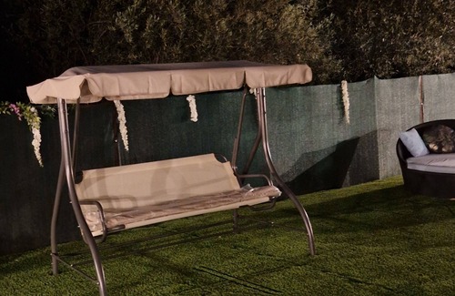 Palaia Fokaia Cottage | Εξοχική παραθαλασια κατοικία σε κήπο με τζακουζι. GARDEN HOUSE