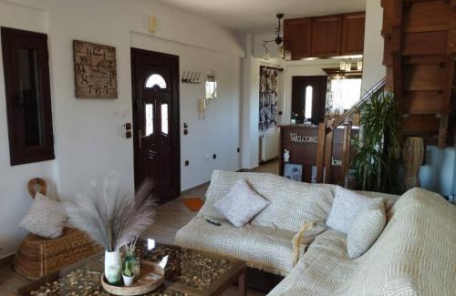 Aigio House | κτήμα ΝΟΣΤΟΣ