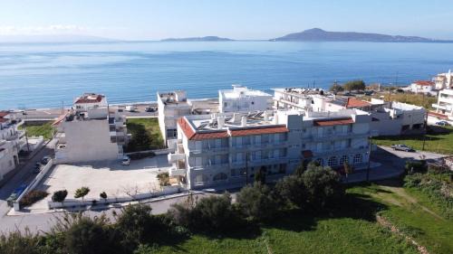 Neapoli Hotel | Ξενοδοχείο Βεργίνα
