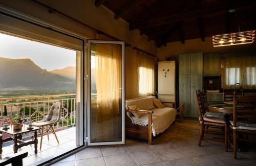 Mosia House | Σπίτι με Τζάκι & Θέα