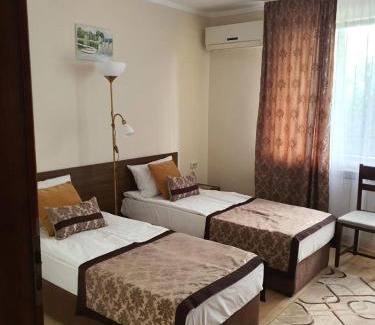 Chernomorets Hotel | Акра-Ф