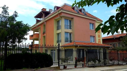 Varvara House | АМИДА