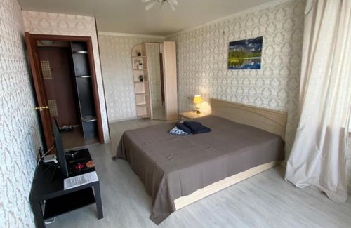 Ufa Apartment | «Апартаменты в центре», Заки Валиди 7