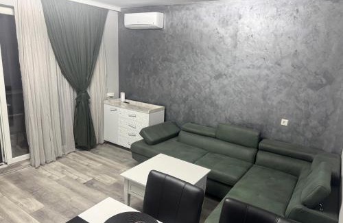 Tsarevo Apartment | Апартамент Велкови