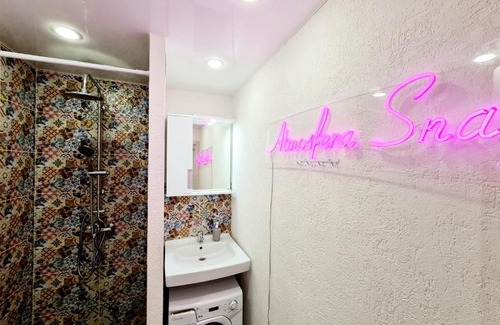 Novosibirsk City Centre Apartment | АПАРТ1 ЖД вокзал, Центр, Аквапарк Зоопарк, Цирк, Гринвич, Визовый центр