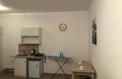 Admiralteyskiy Apartment | Арт-студия Happy color