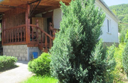 Kamennomostskiy House | Гостевой дом Мелисса