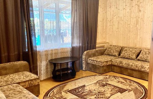 Kamennomostskiy House | Гостевой дом Мелисса