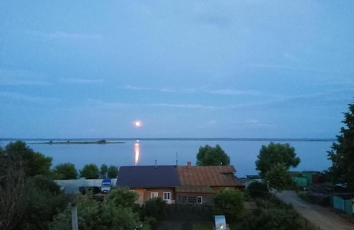 Rostov House | "Гостевой дом у озера Неро"