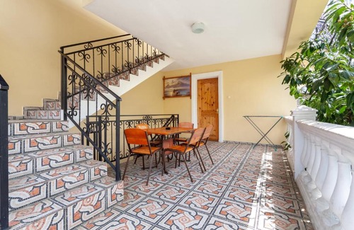 Adler City Centre Hotel | Гостевой дом "У чёрного моря"