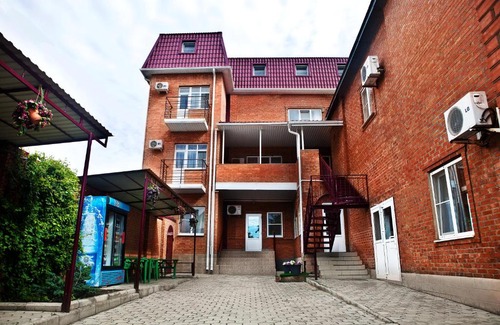 Taganrog House | Гостевой дом "Центральный"