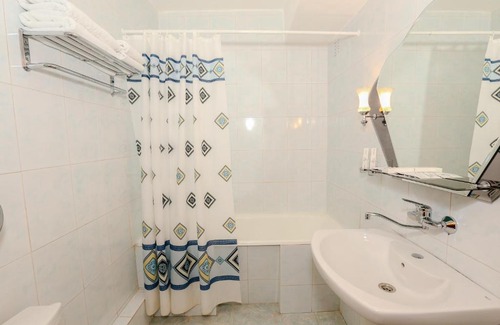 Zavodskoi Hotel | Гостиница Владикавказ Интурист-Осетия