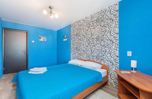 Patrusheva Apartment | Двухкомнатные апартаменты в районе ТРЦ Кристалл, Ашан