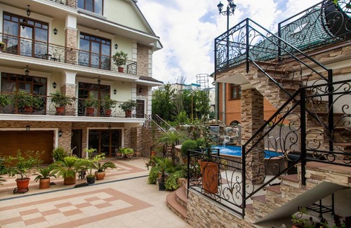 Golubye Dali House | "Династия" в Адлере