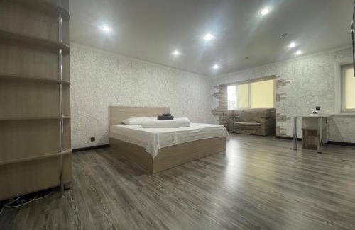 Petropavlovsk Apartment | Квартира бизнес-класса с белым постельным кафе Маринад (Назарбаева/Интернaциональная)