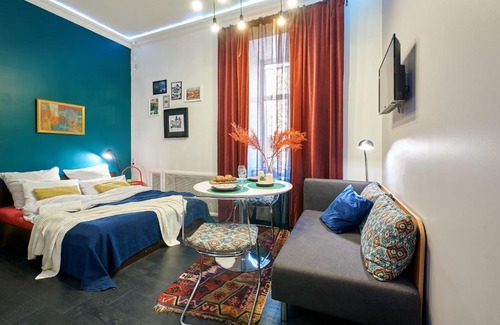 Liteynyy Apartment | Квартира с отдельным входом у Летнего Сада