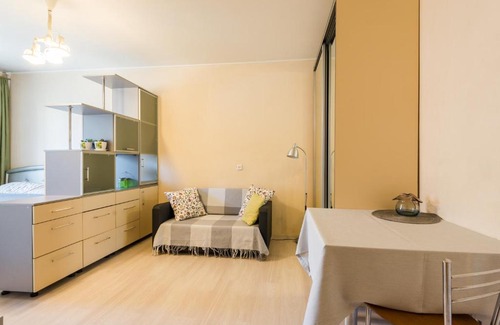 Dekabristov Island Apartment | Квартира у метро Приморская