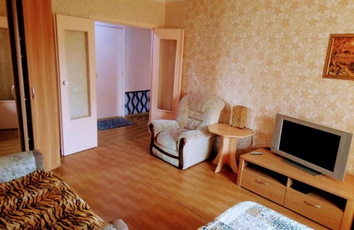 Krasnoyarsk Apartment | Космонавтов 17