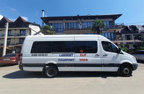 Lazarevskoye House | Лабиринт