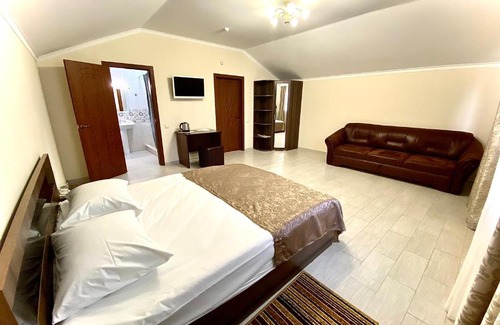 Saratov Hotel | Отель Уют