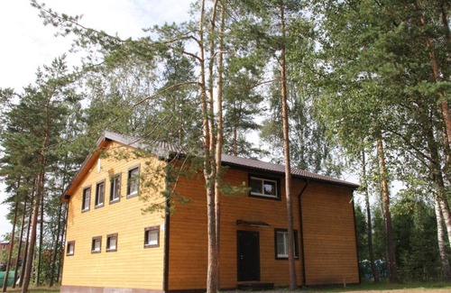 Petrovskoye House | Петровское озеро