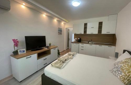 Lozenets Apartment | Студио Симона 3 - първа линия море