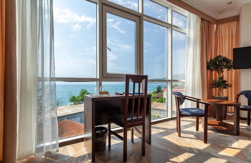 Golubye Dali Hotel | Экодом Black Sea