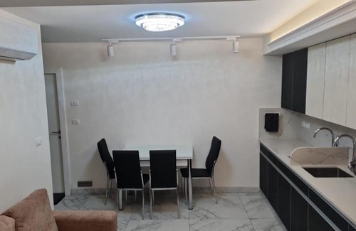 Jerusalem Apartment | תנובת הארץ רחוב שמגר 14 ג' קומה p-3 הכניסה מרחוב מנחת יצחק 22