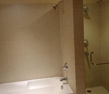 Bay La Sun Apartment | إطلالة أبراج المارينا Marina see view