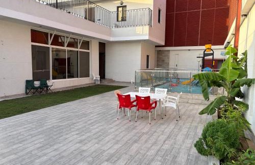Al Kura Ski Chalet | استراحة غريس الجديدة
