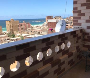 Ad-Dukhaylah Apartment | البيطاش شهر العسل مكيفه شقة فاخرة 3 غرف إطلالة بحر ساحرة