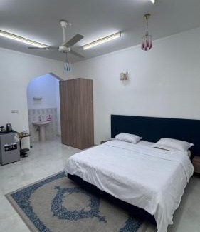 Nizwa Apartment | الذهب الأزرق للشقق الفندقية فرق