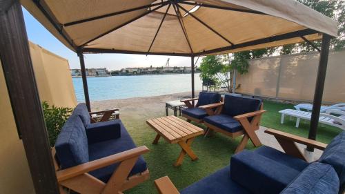 Durrat Al-Arous Villa | درة العروس فيلا بلويتش الازرق