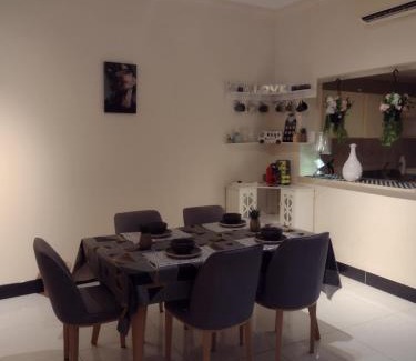Durrat Al-Arous Apartment | درة العروس