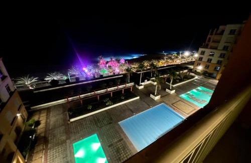 Bay La Sun Apartment | رويال مارينا بانوراما ثلاث غرف Royal Beach family and businesses