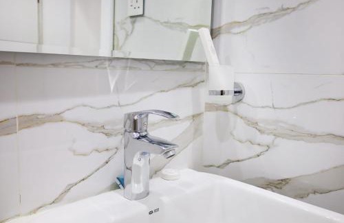 Riyadh Hotel | سكون الحزم للشقق المخدومه