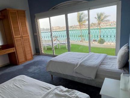 Durrat Al-Arous Villa | سي بوون الشاطئ الذهبي درة العروس