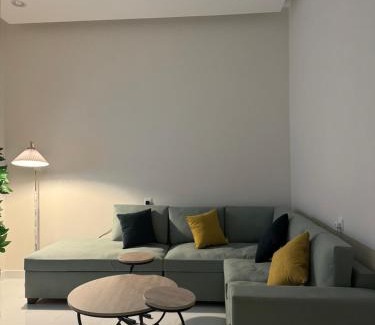 Hafr Al Batin Apartment | شقة بصالة وغرفة نوم ودورة مياة