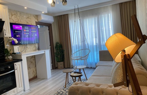 Esenyurt Apartment | شقة فخمة في جمهوريات - بجانب المترو بس