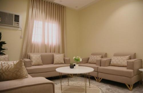 Shihar Apartment | شقة للعائلات بغرفتين نوم واطلالة على الحديقة - وصول ذاتي